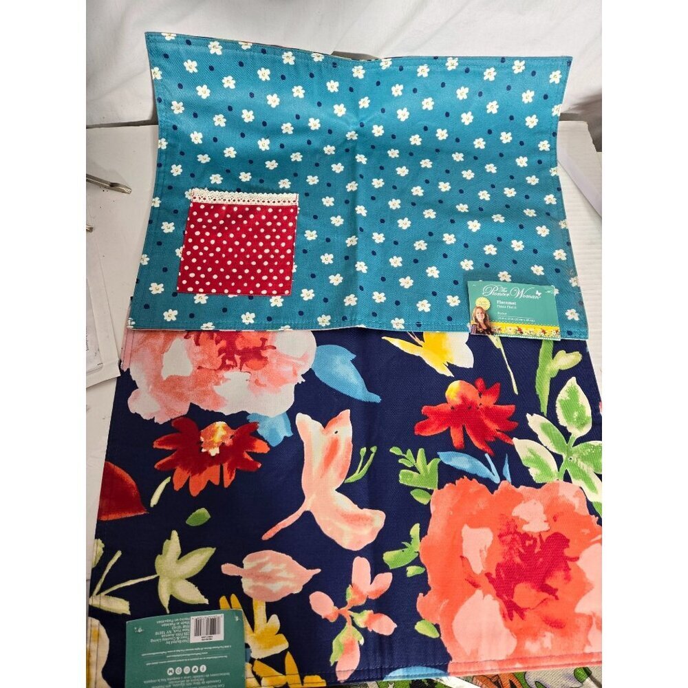 The Pioneer Woman Fiona Floral Placemat With Pocket 14"x19"‎ Cotton & Polyester